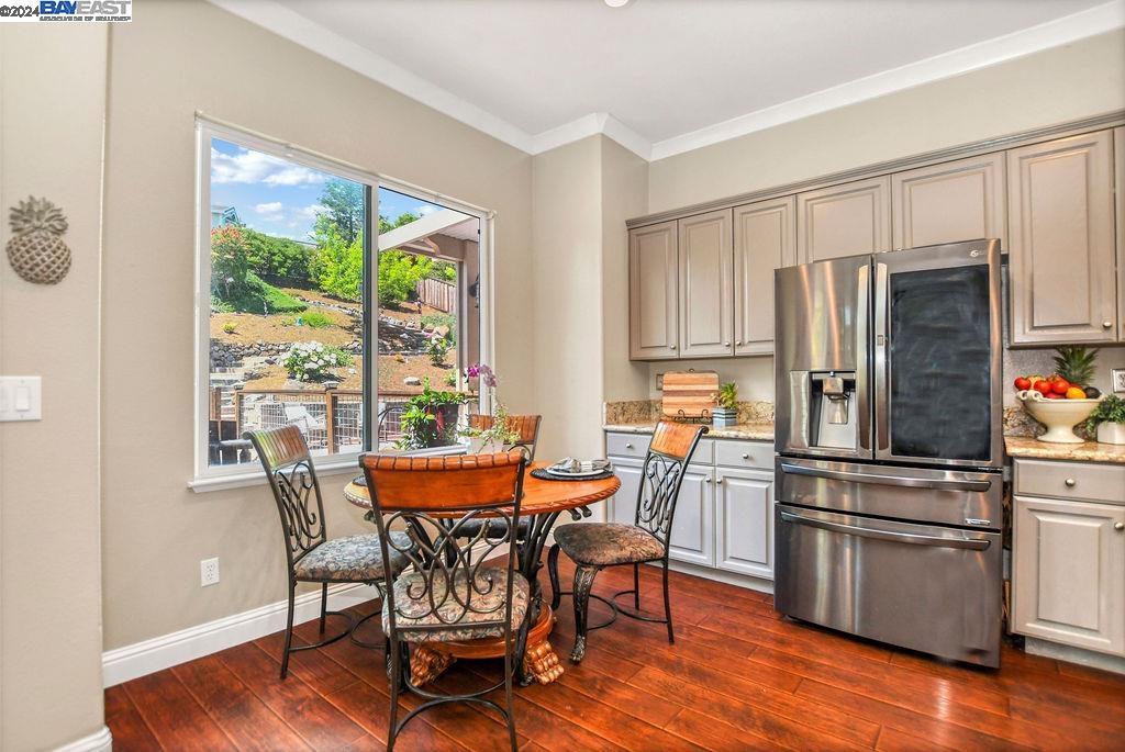 3309 Lair Way