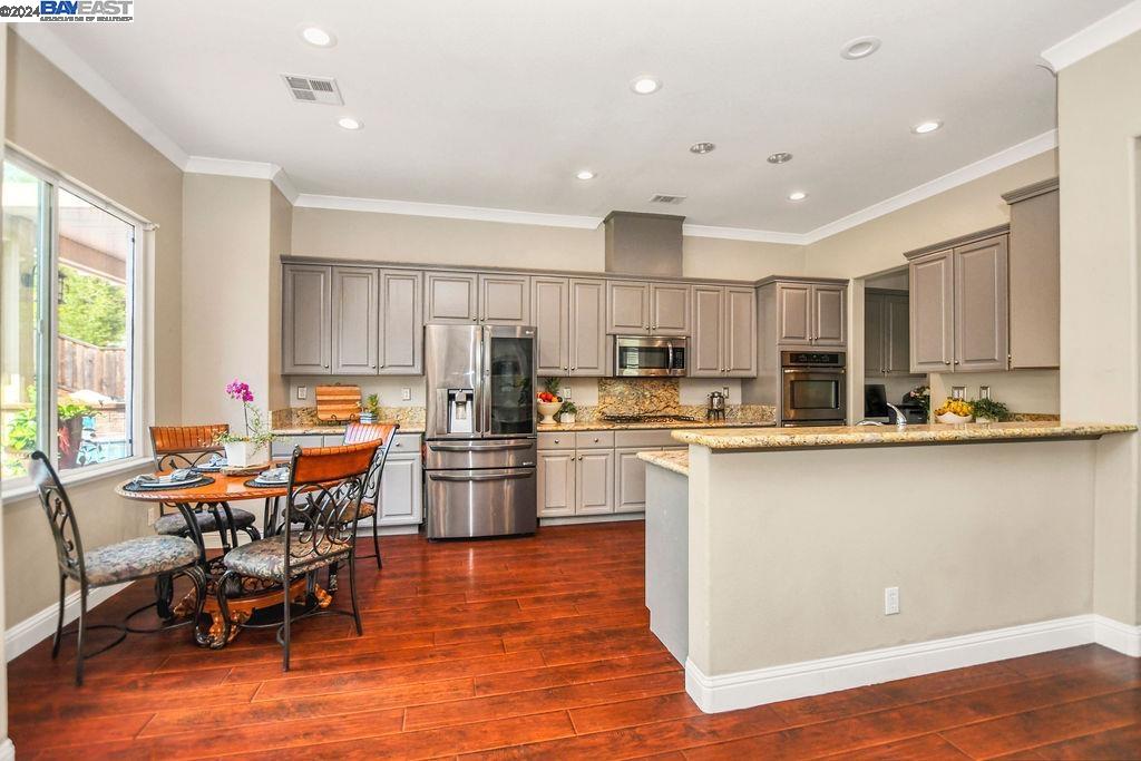 3309 Lair Way