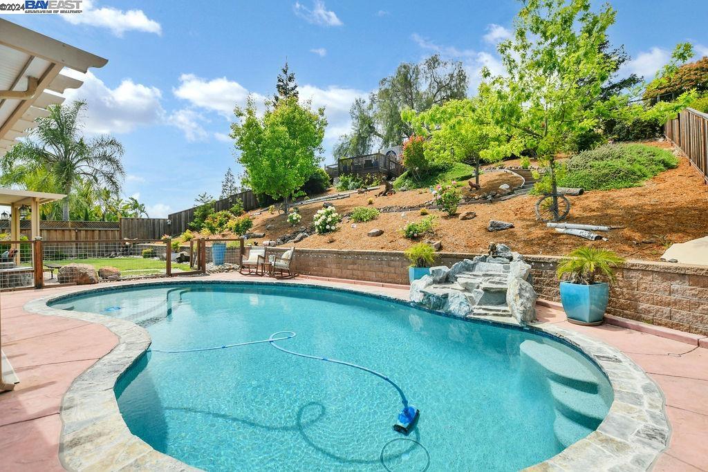 3309 Lair Way