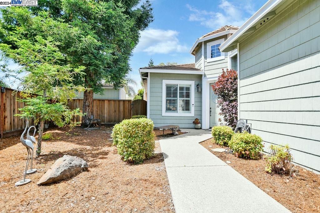 3309 Lair Way