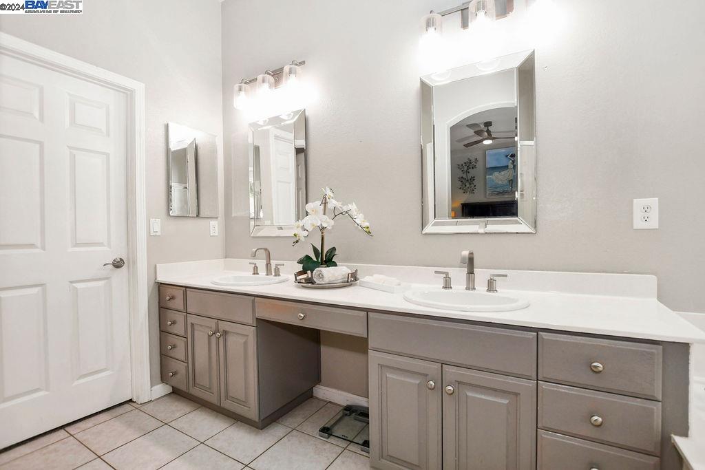 3309 Lair Way