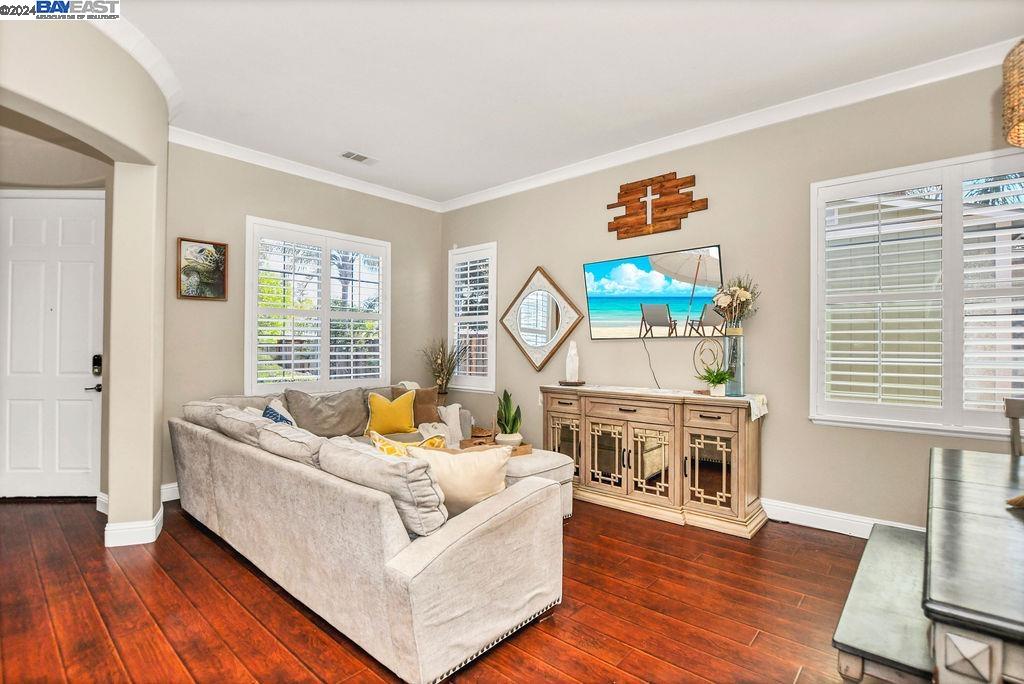 3309 Lair Way