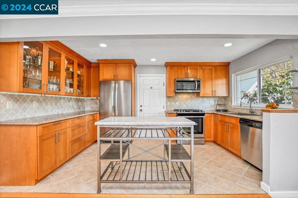679 Rincon Rd