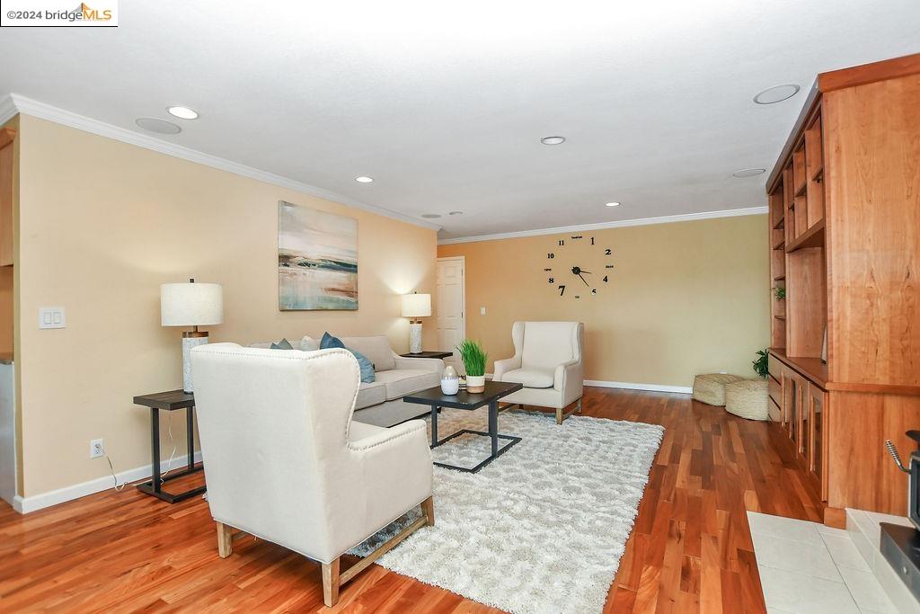 5521 Starboard Ct