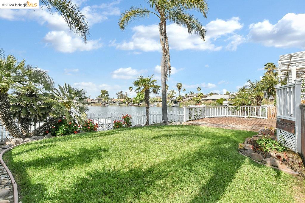 5521 Starboard Ct
