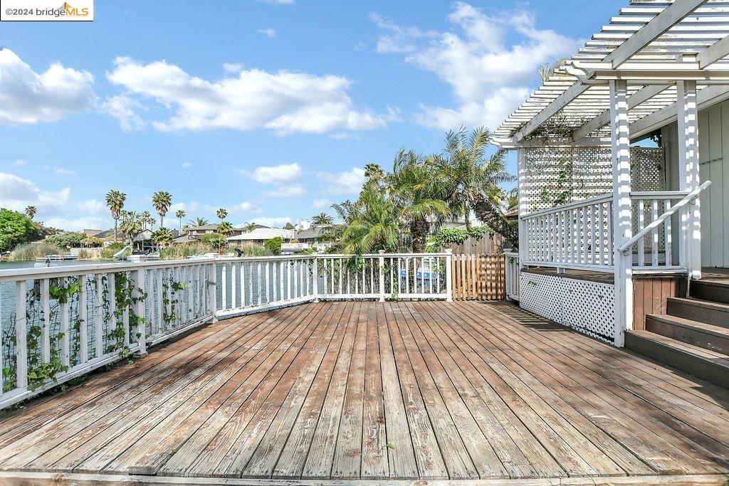 5521 Starboard Ct