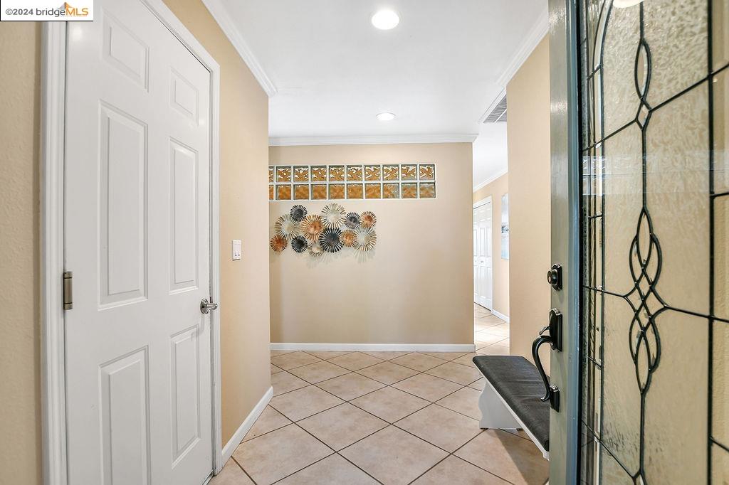 5521 Starboard Ct