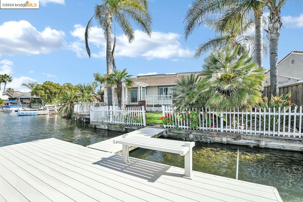 5521 Starboard Ct