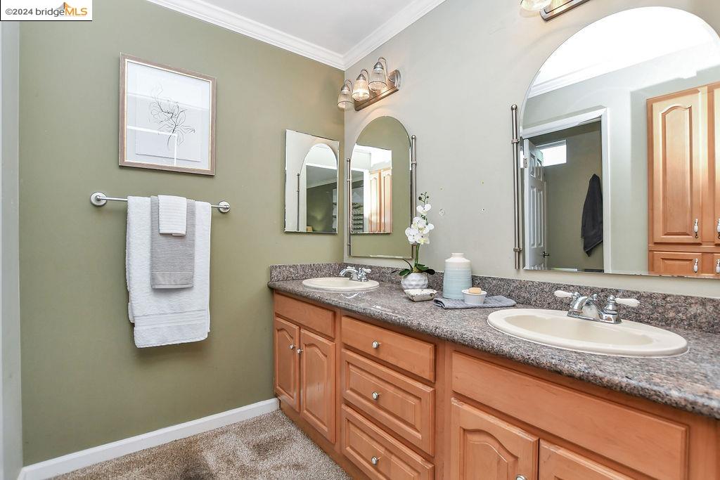 5521 Starboard Ct