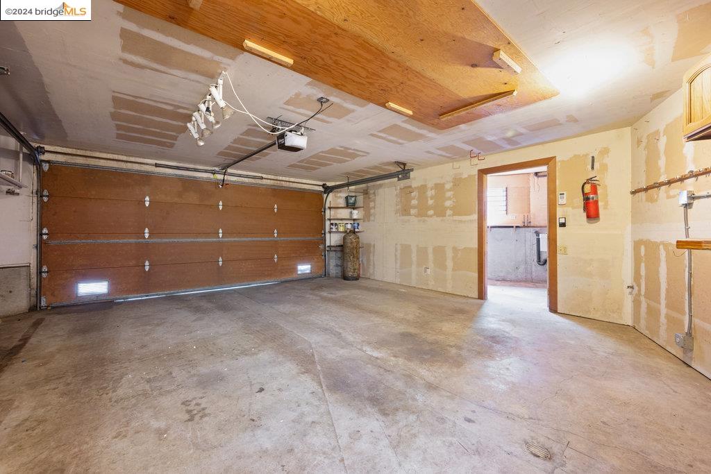 6339 Pinehaven Rd