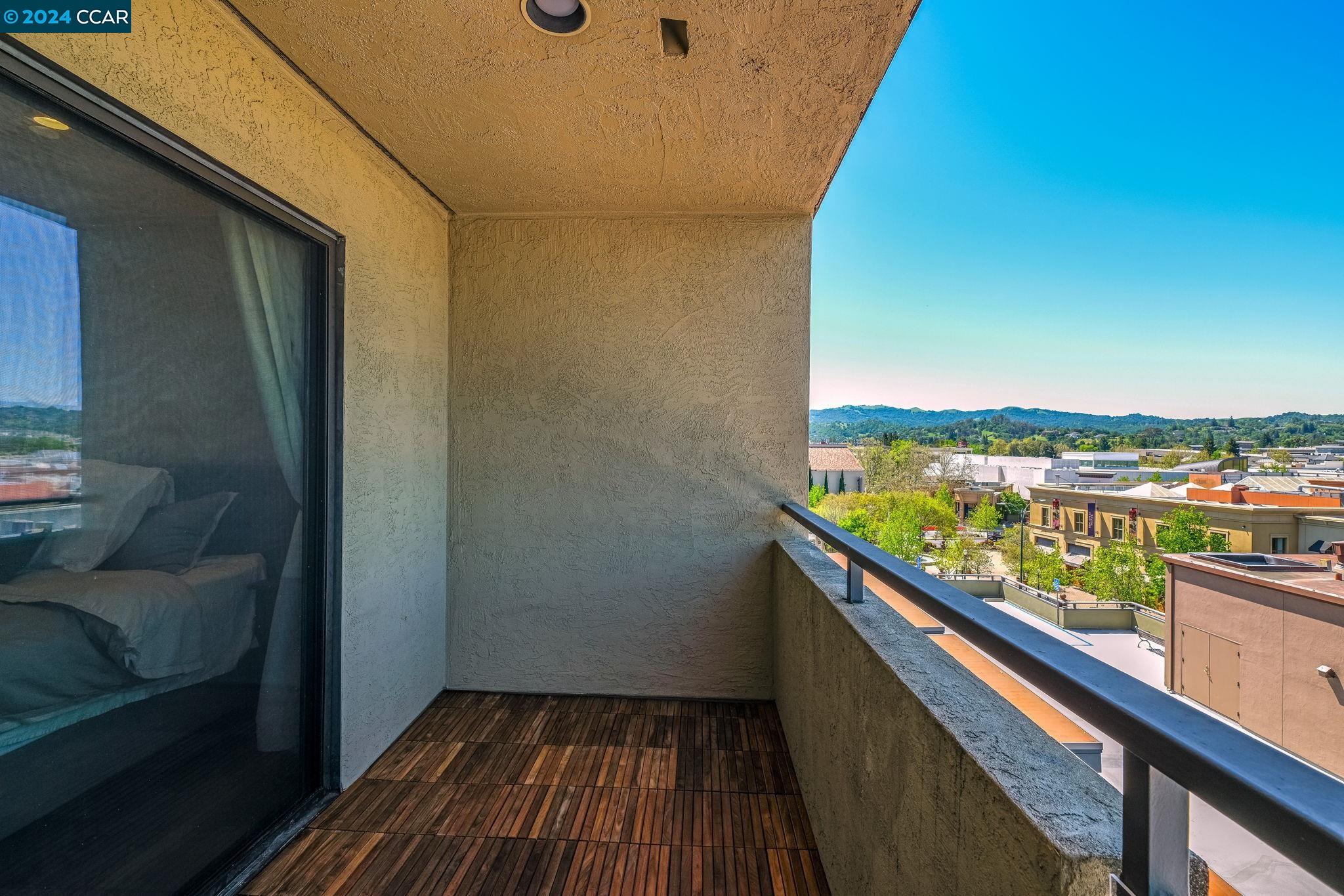 1201 Alta Vista Dr # 203