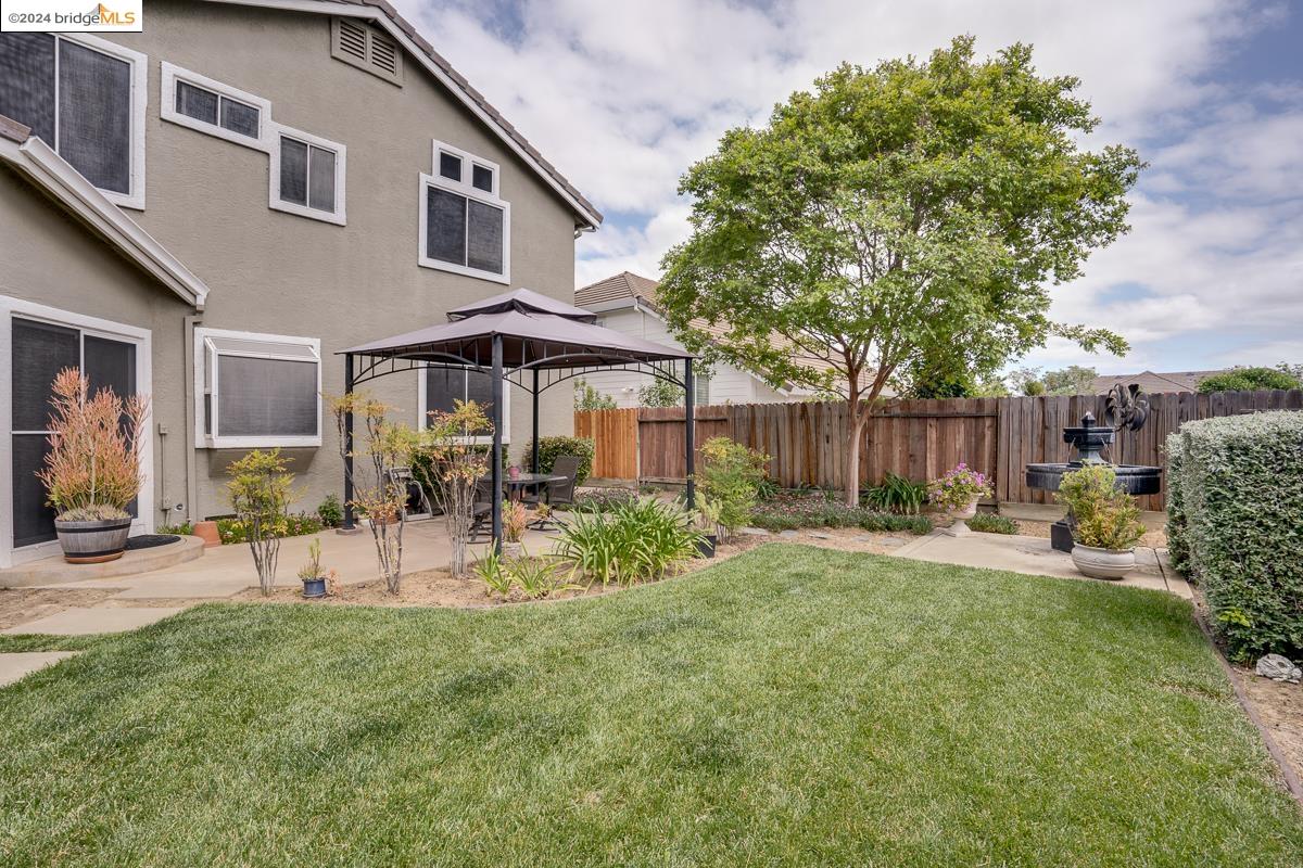 2564 Caddie Ct