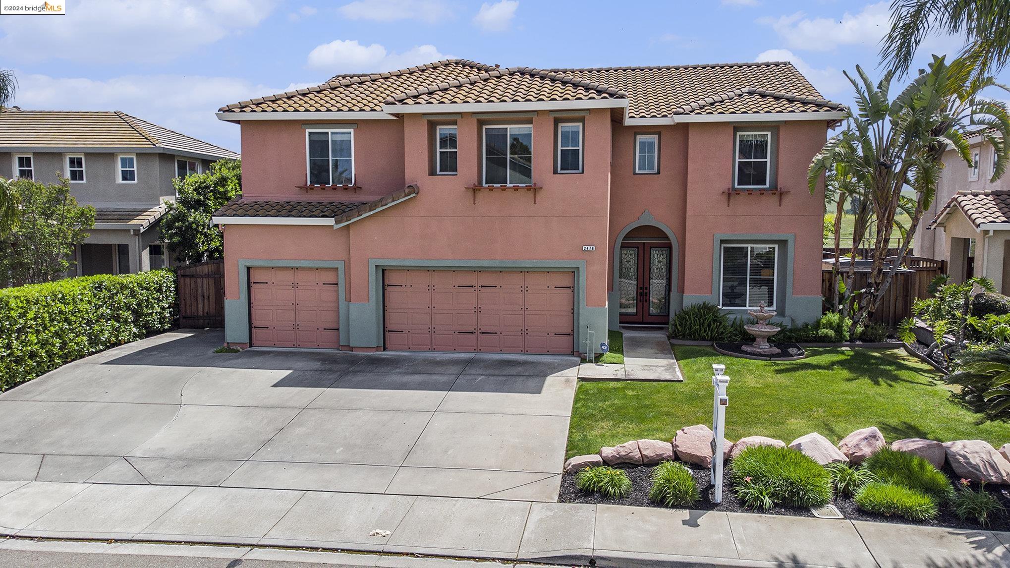 2476 Mammoth Way