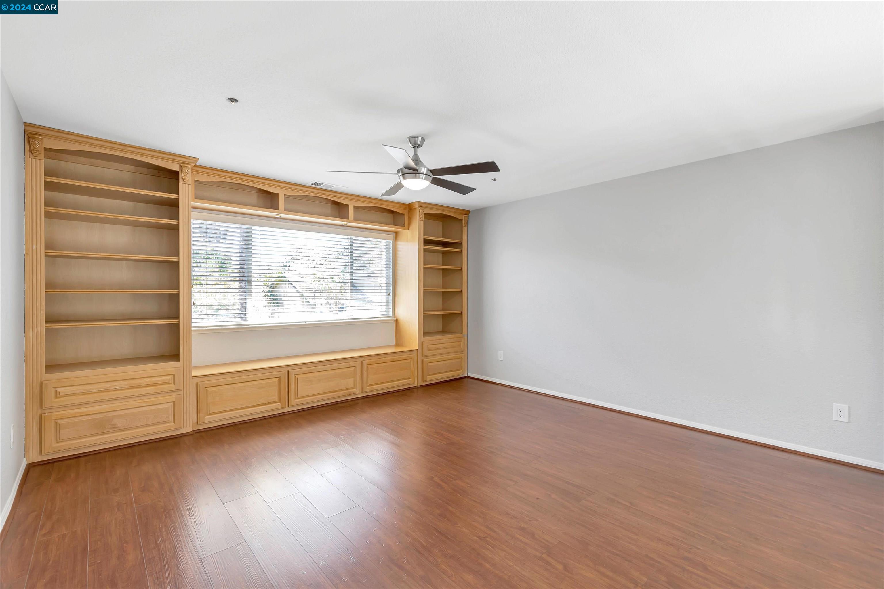 970 Country Glen Ln
