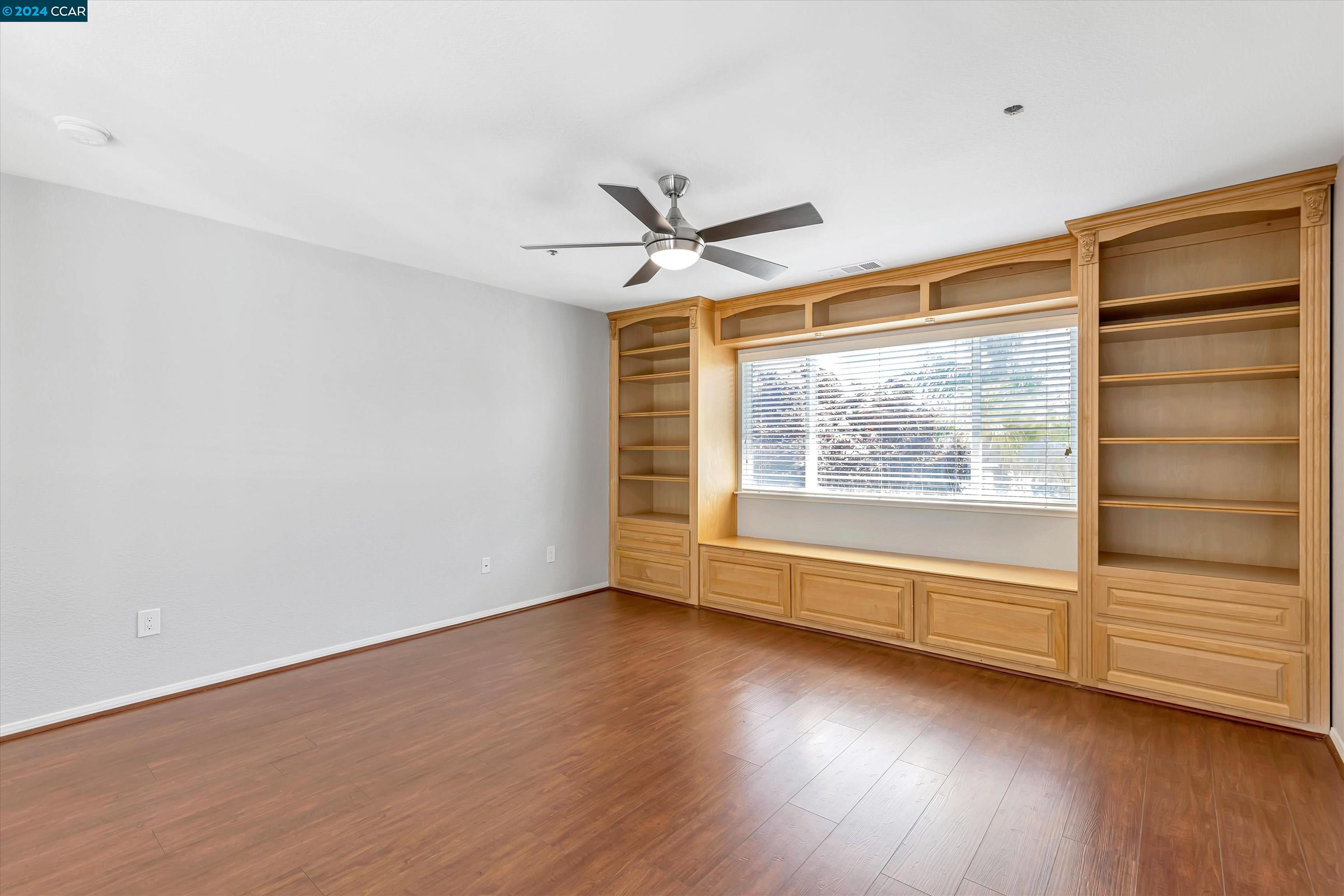 970 Country Glen Ln