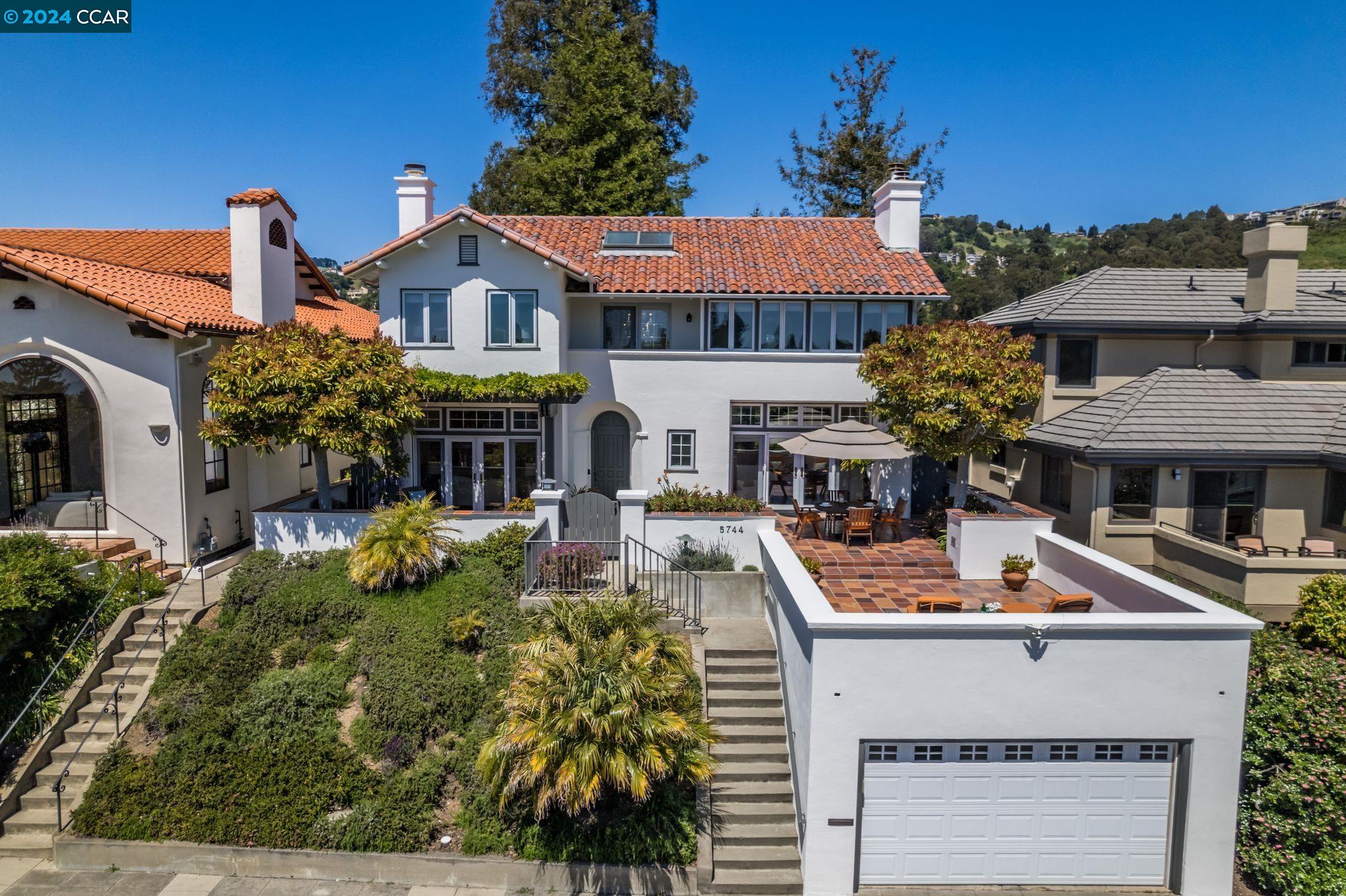 5744 Buena Vista Ave