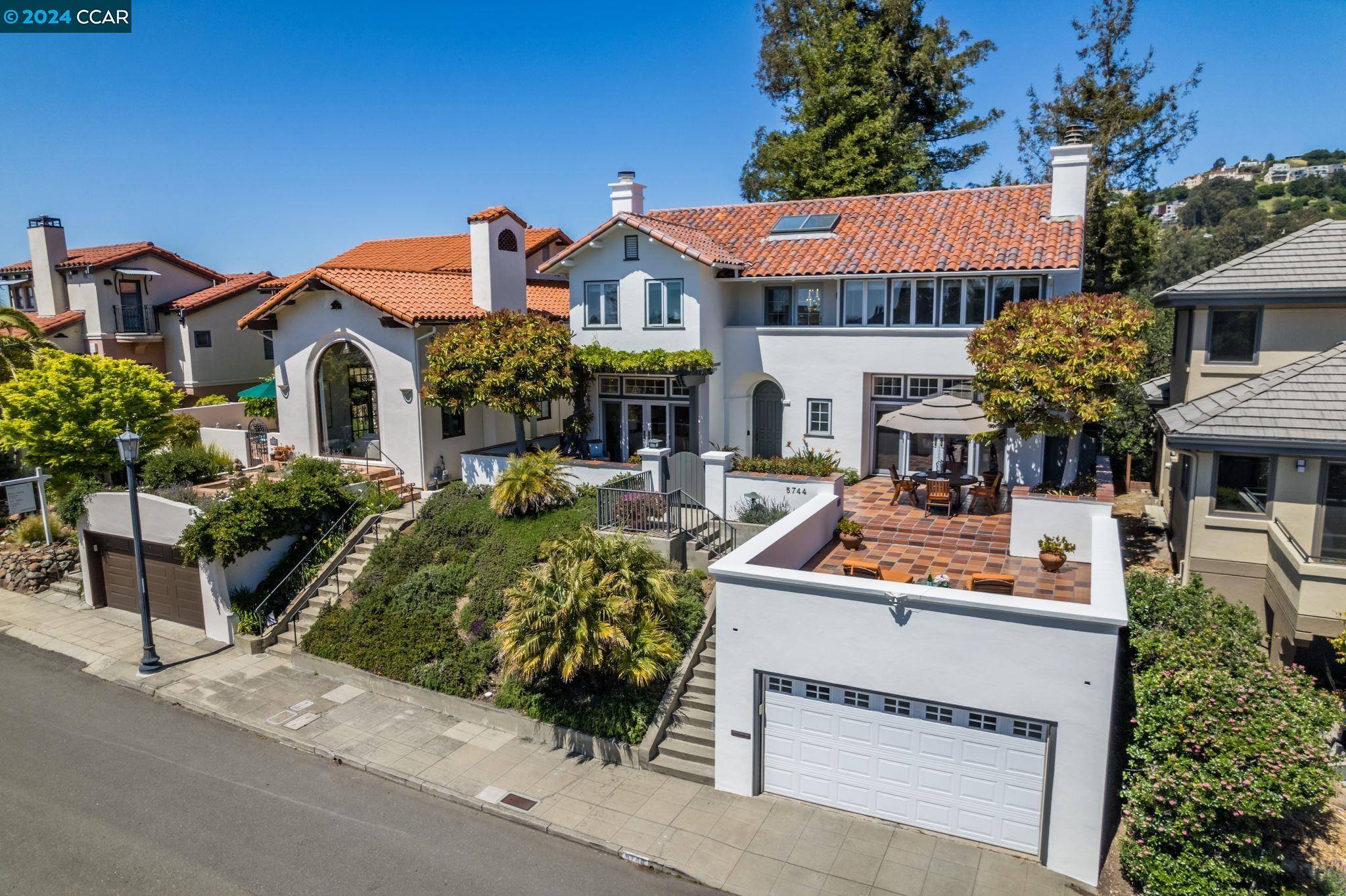 5744 Buena Vista Ave