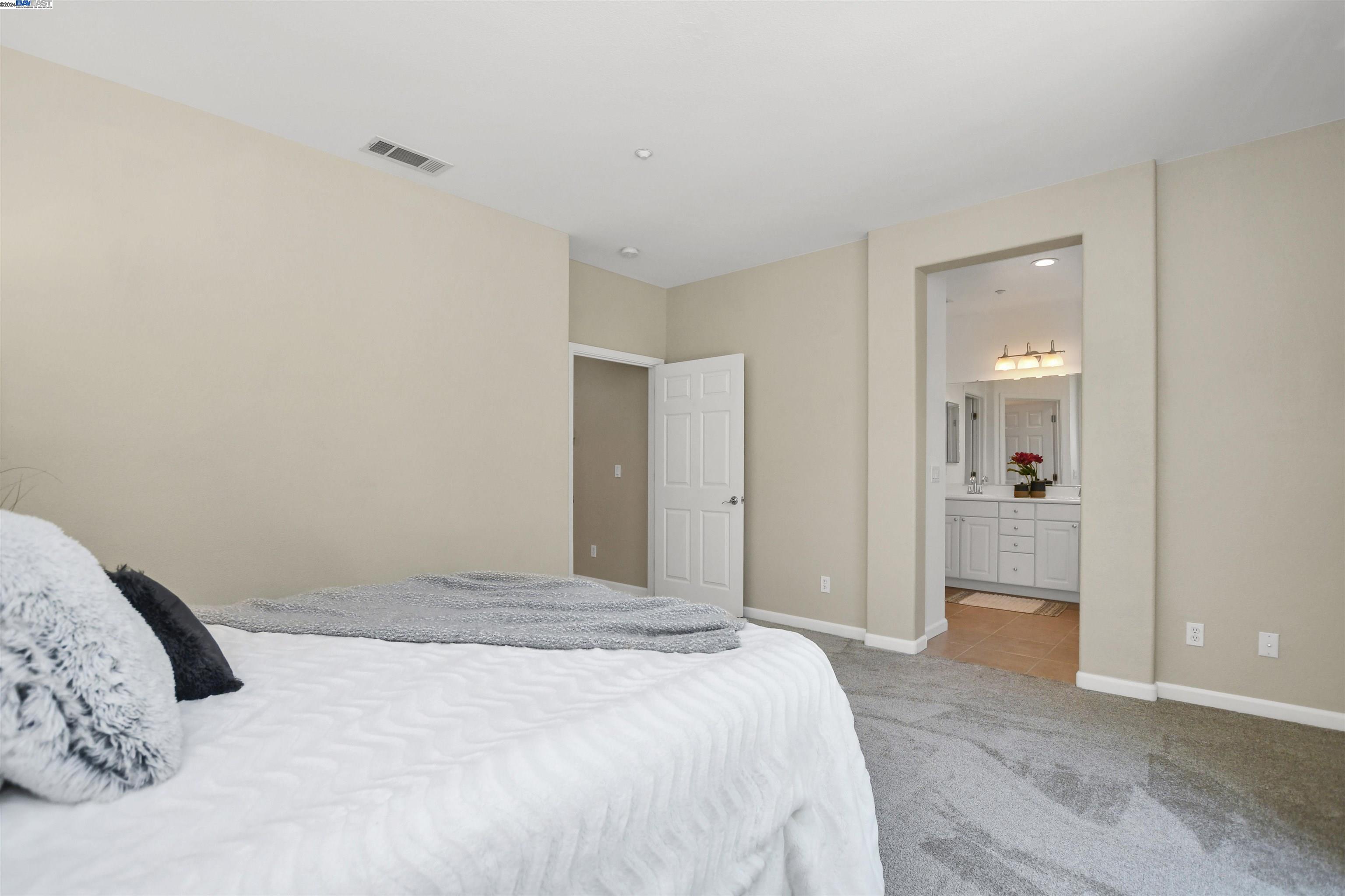 2627 Ranchwood Dr