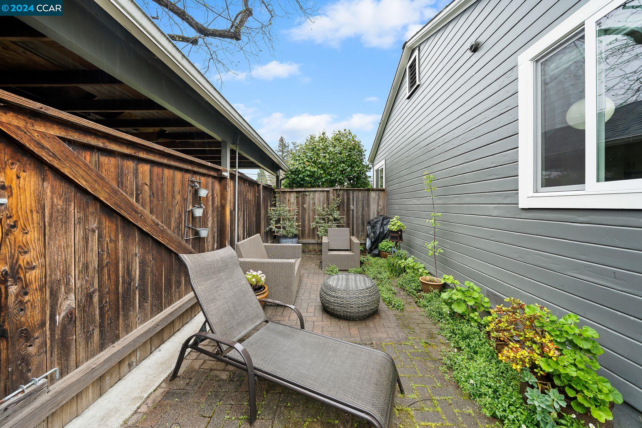921 Saracen Rd