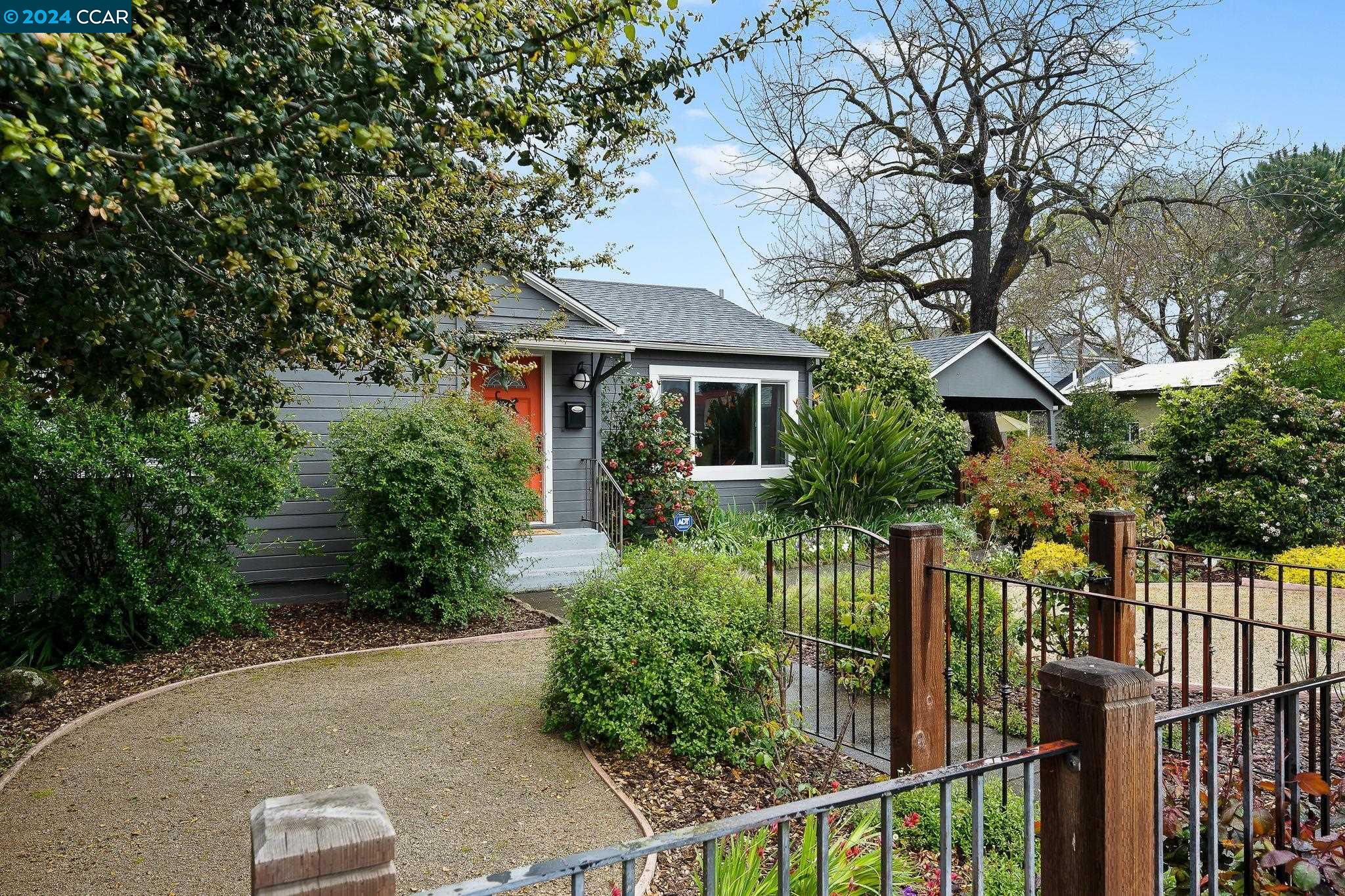 921 Saracen Rd