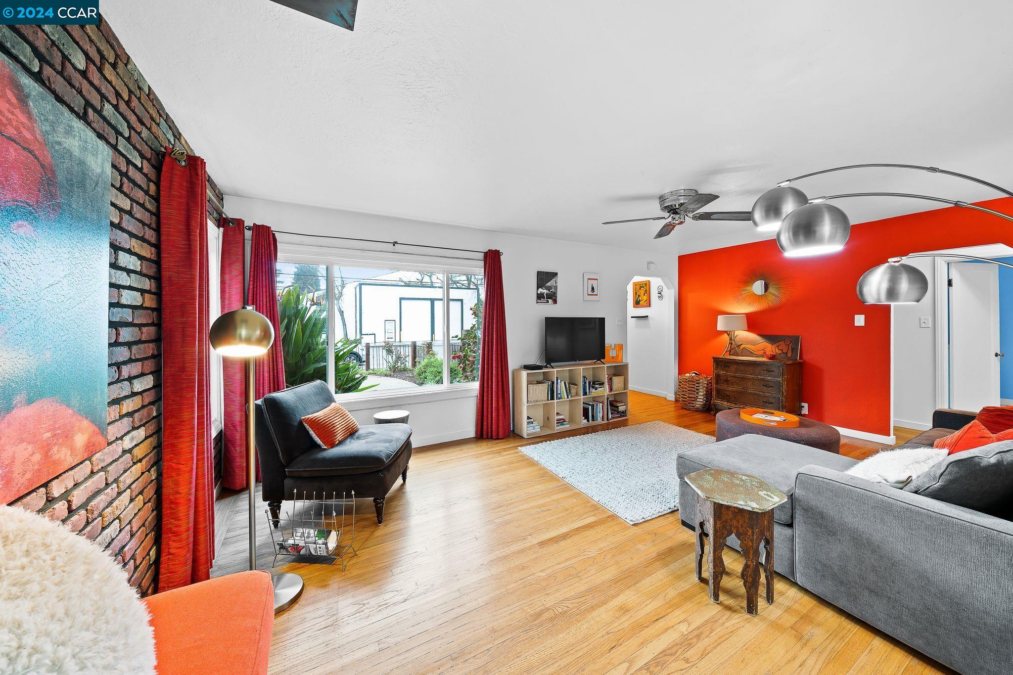 921 Saracen Rd