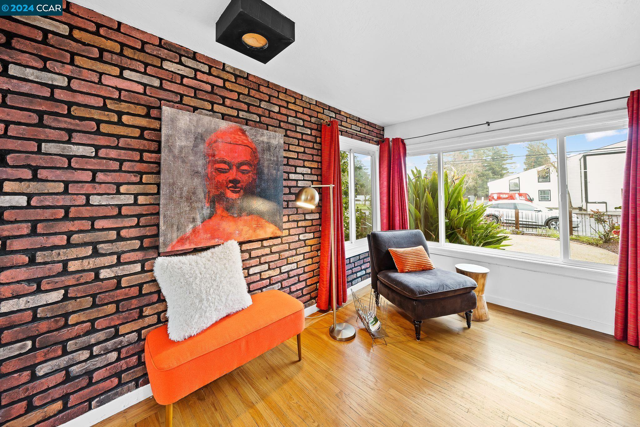 921 Saracen Rd