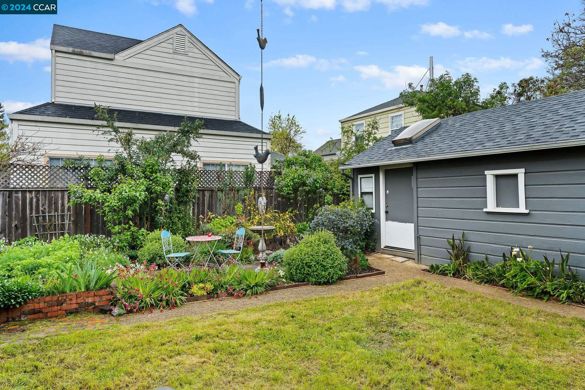 921 Saracen Rd
