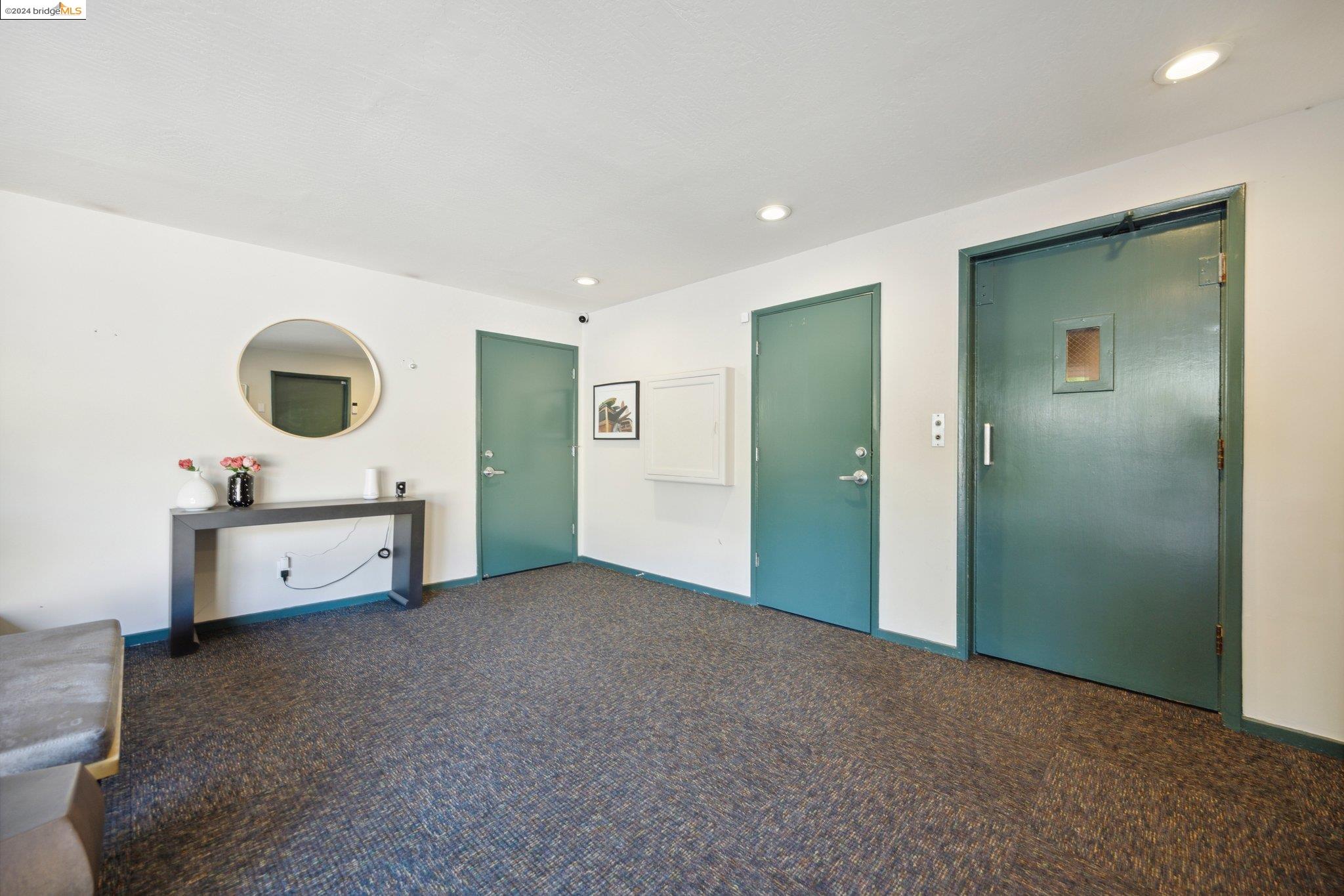 255 Lee St # 4