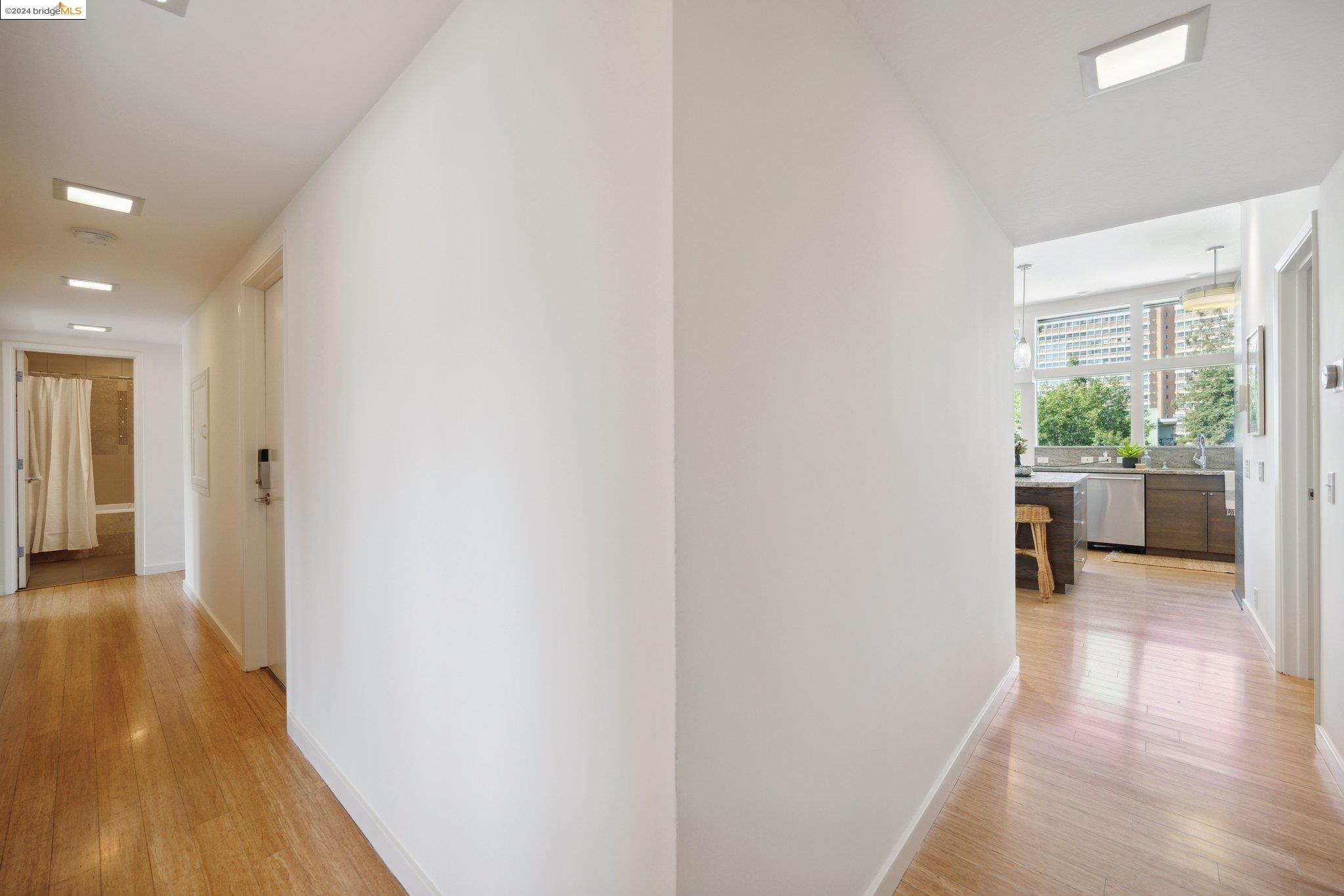 255 Lee St # 4