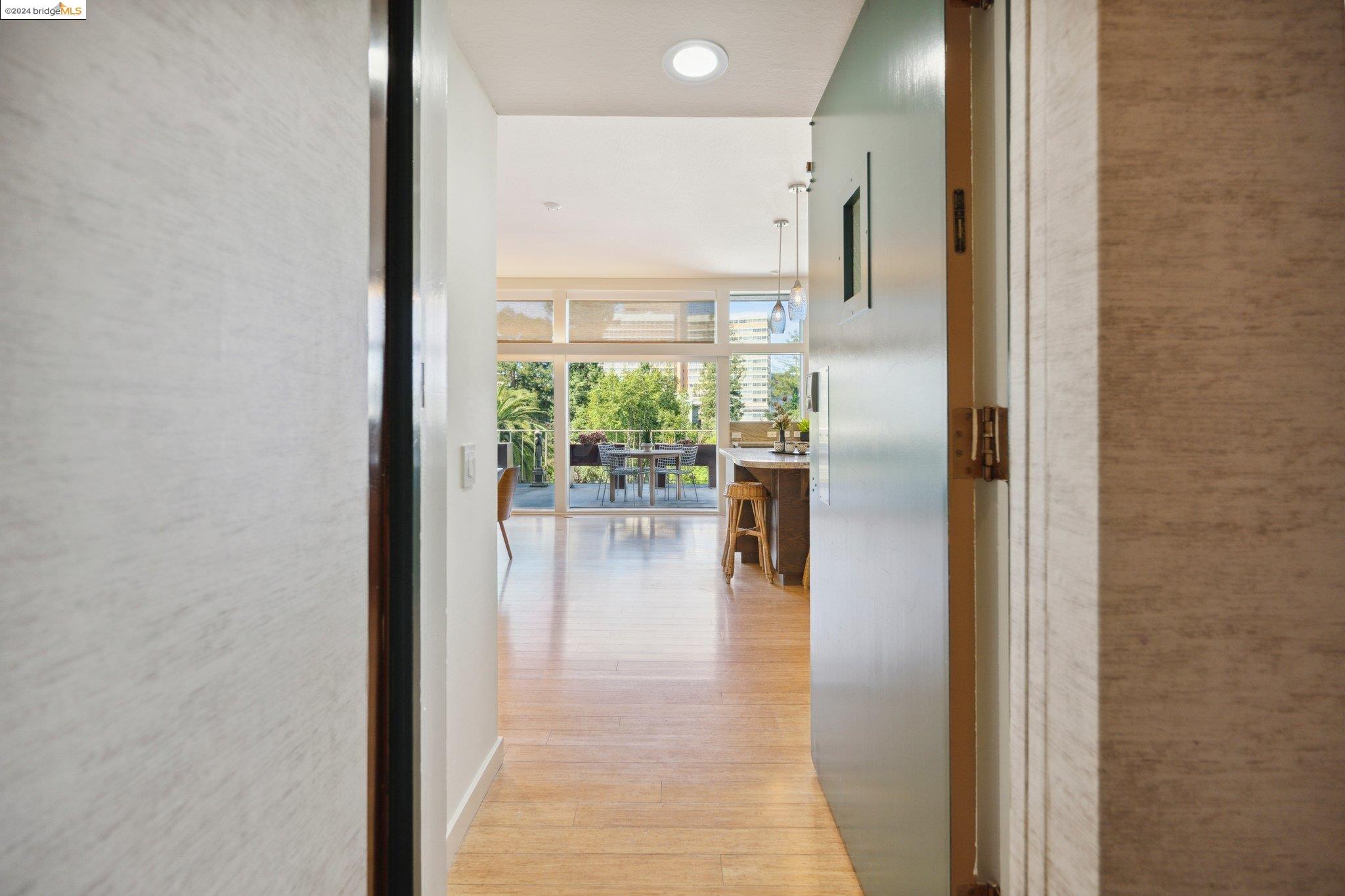 255 Lee St # 4