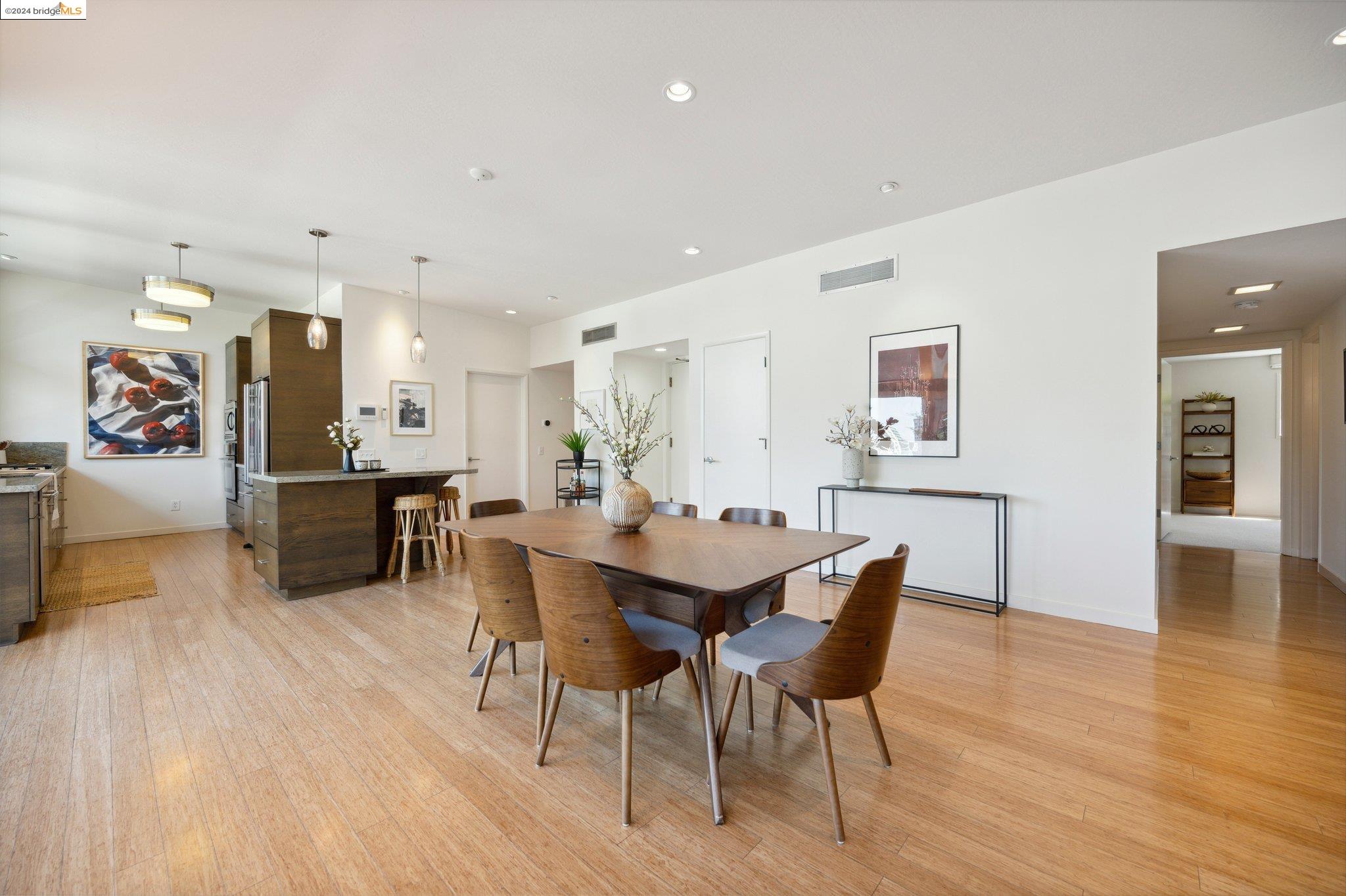 255 Lee St # 4
