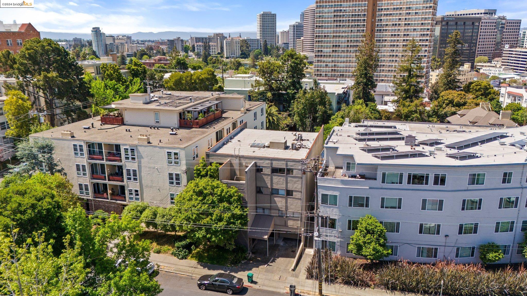 255 Lee St # 4