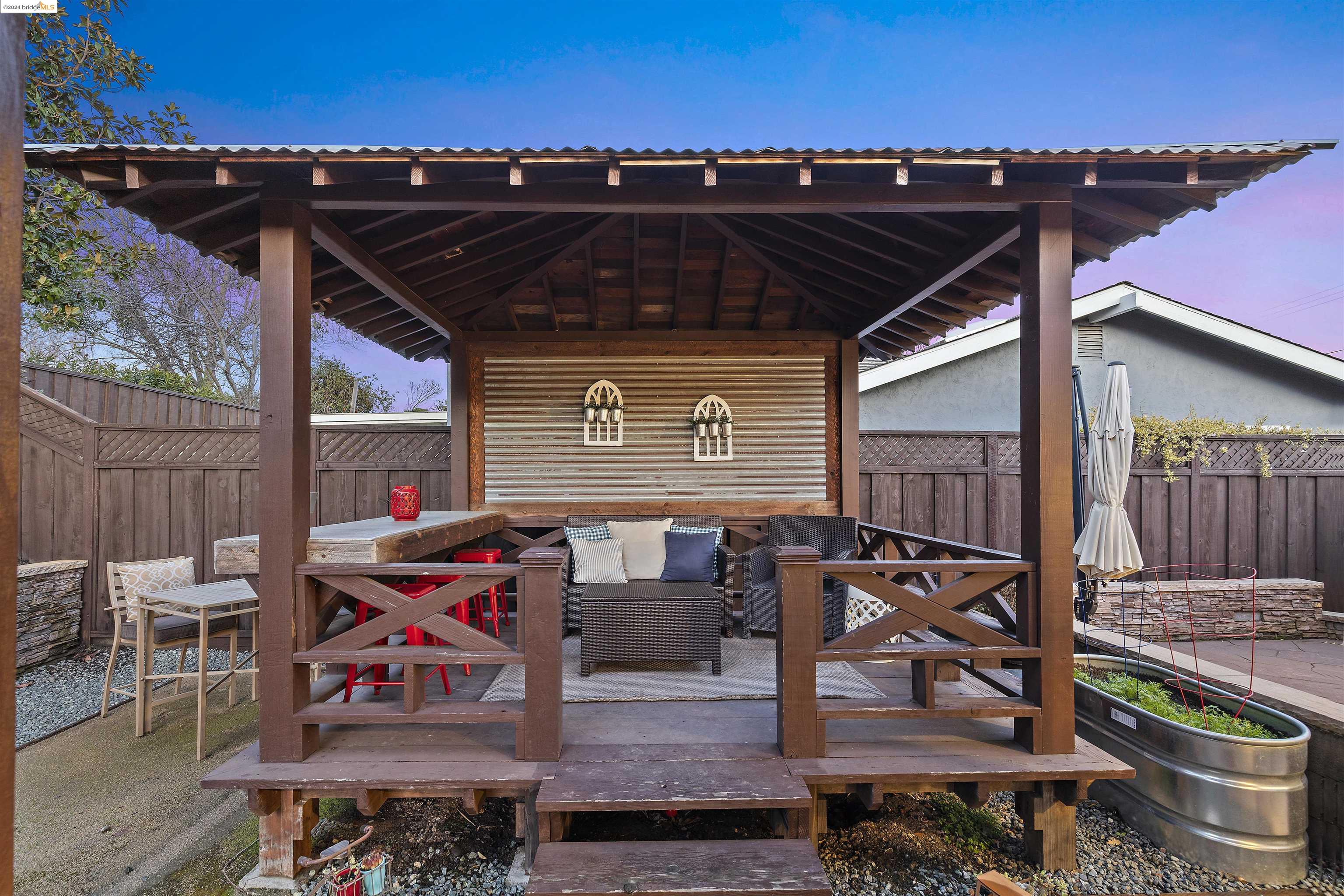 11726 Serra Ct