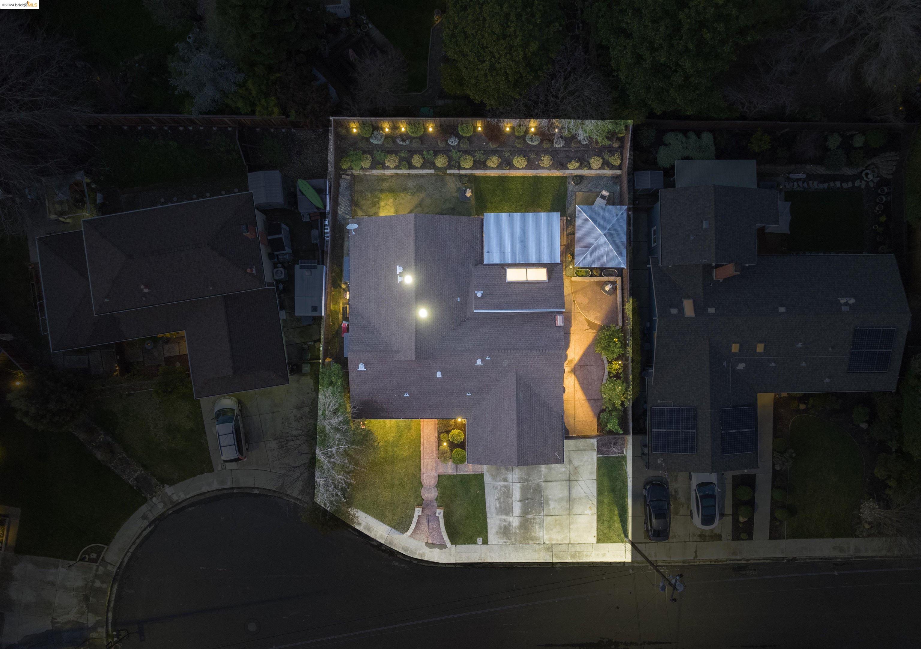 11726 Serra Ct
