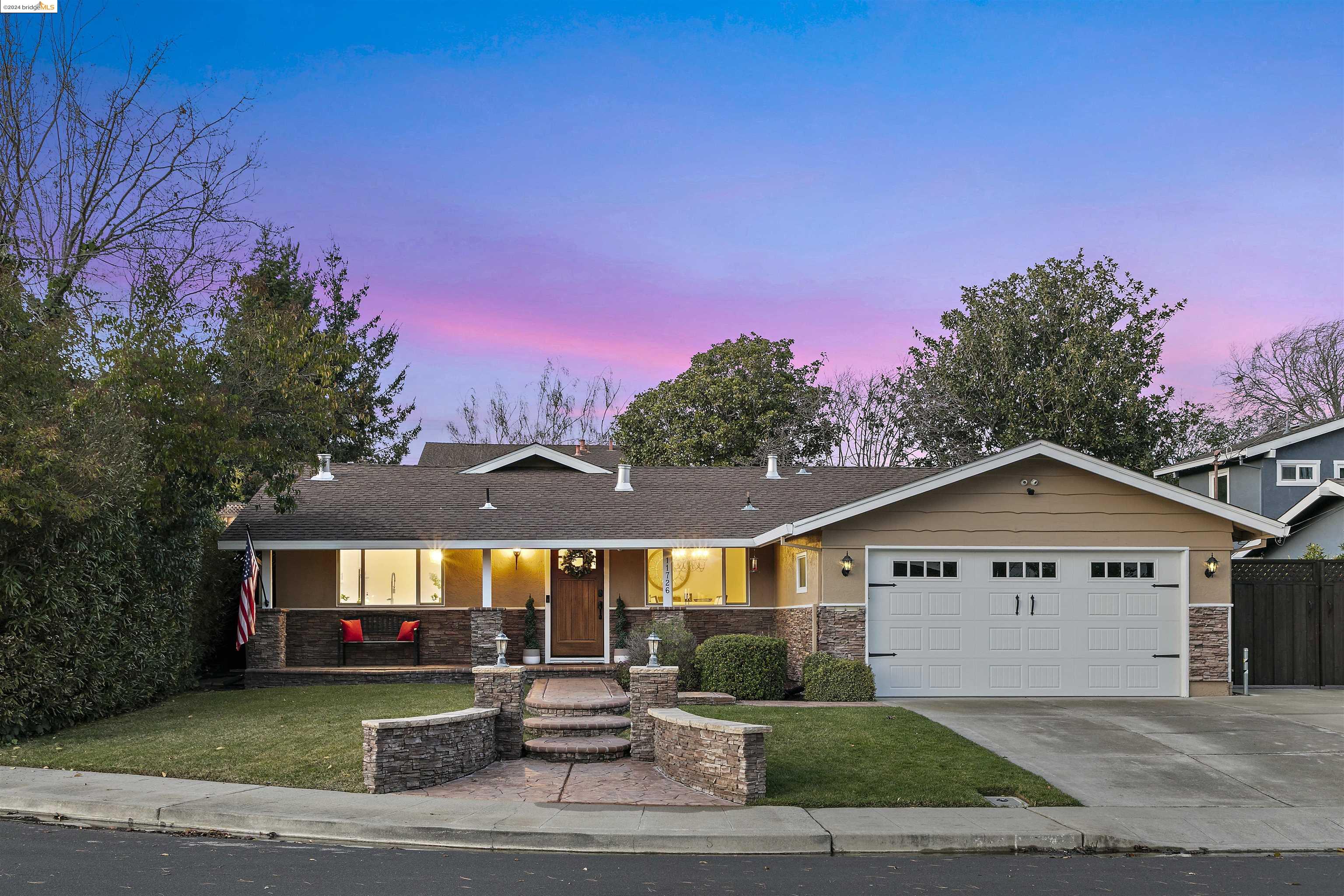 11726 Serra Ct