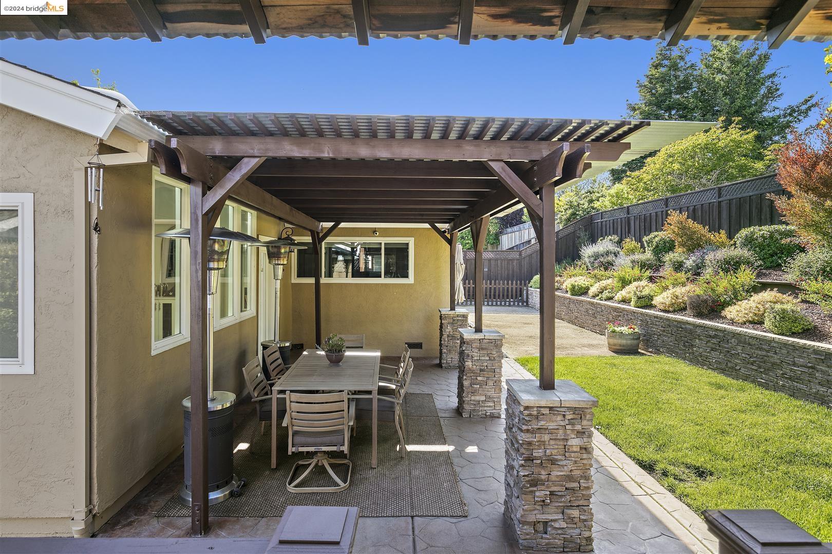 11726 Serra Ct