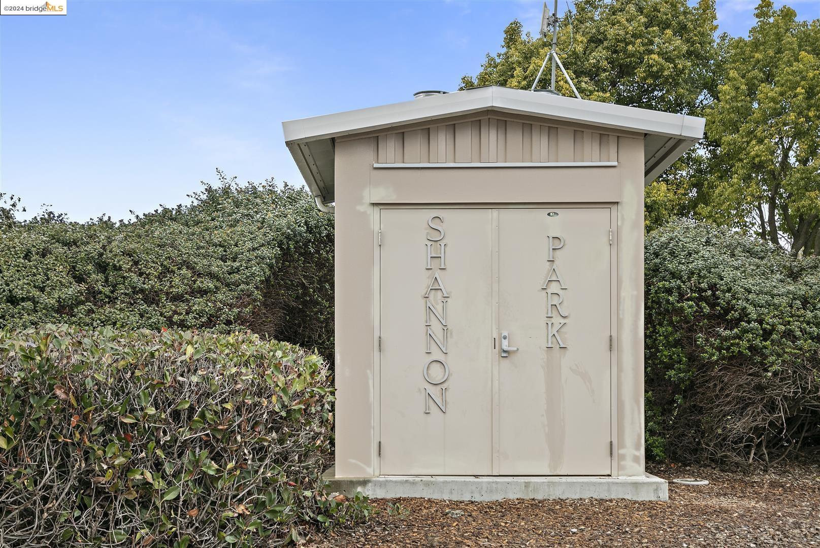 11726 Serra Ct