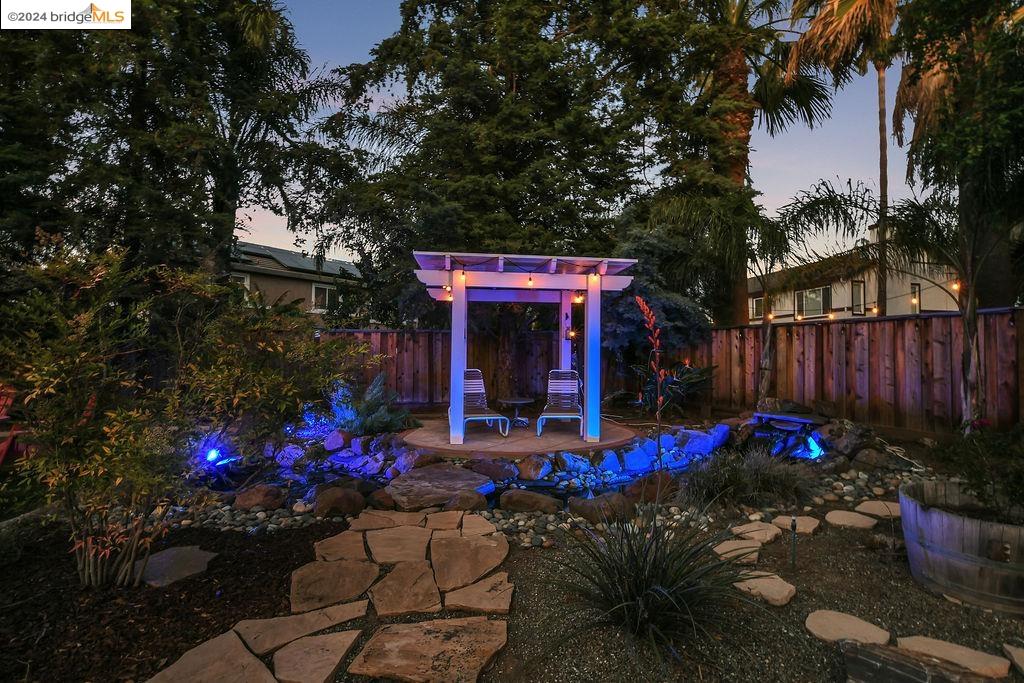 1736 Diamond Springs Ct