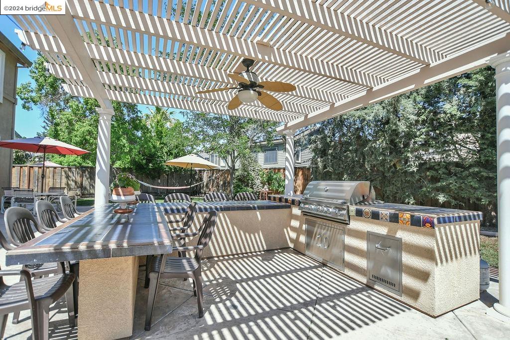 1736 Diamond Springs Ct