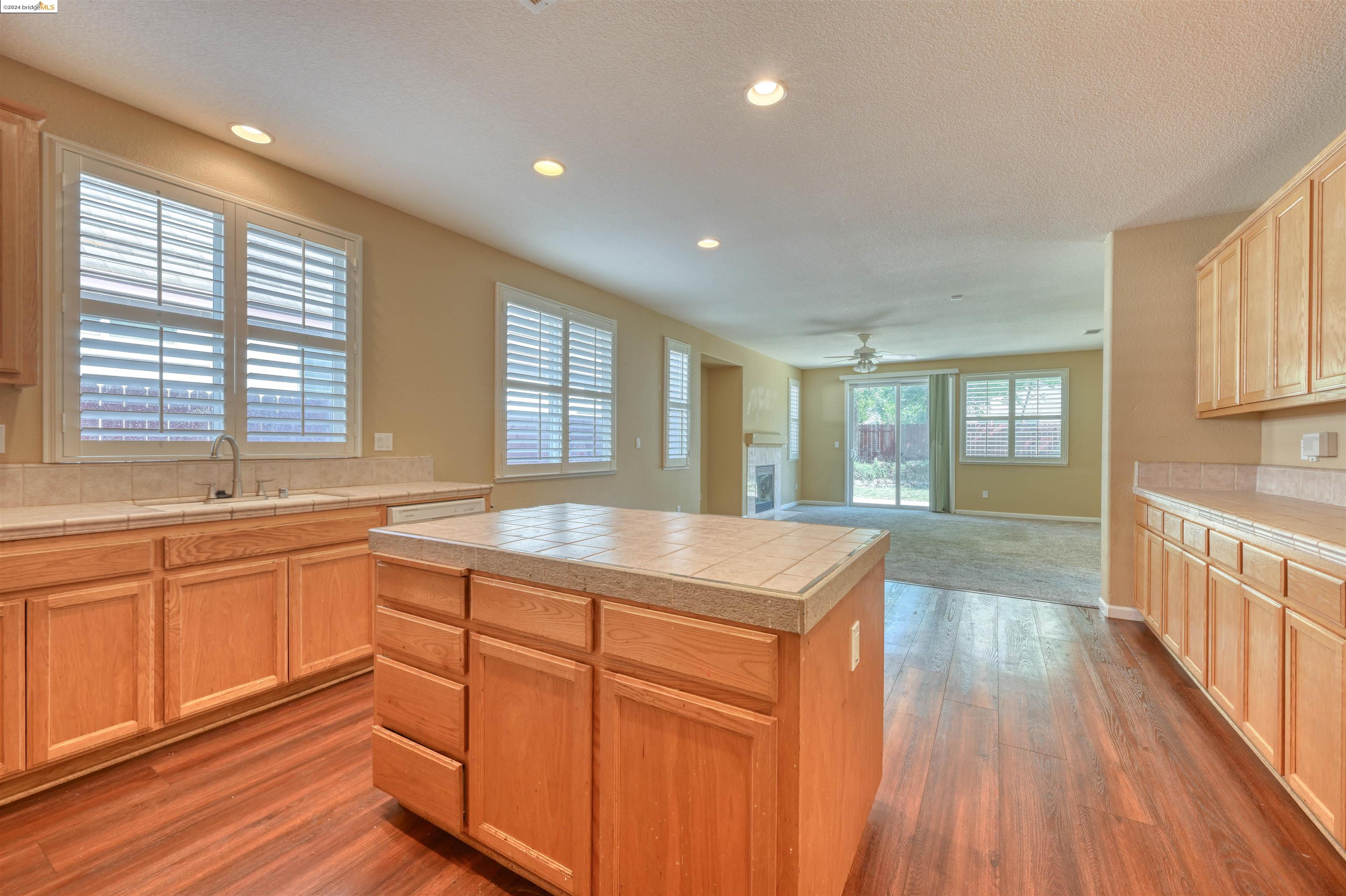 34 Vella Cir