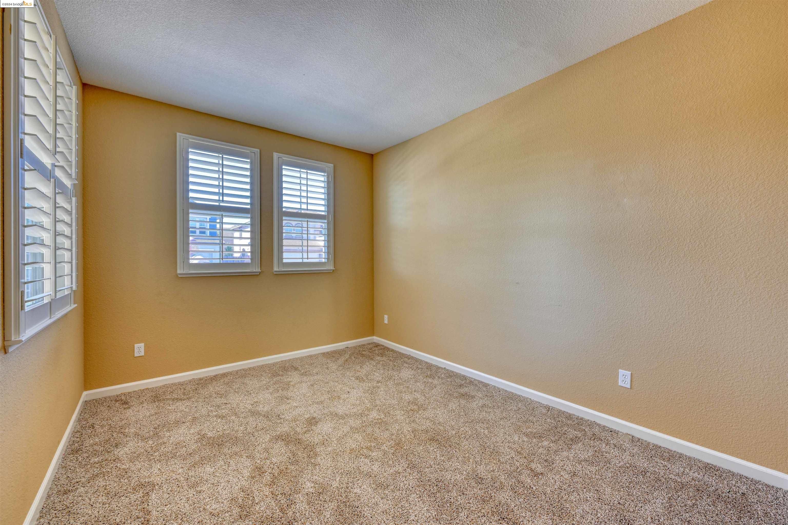 34 Vella Cir