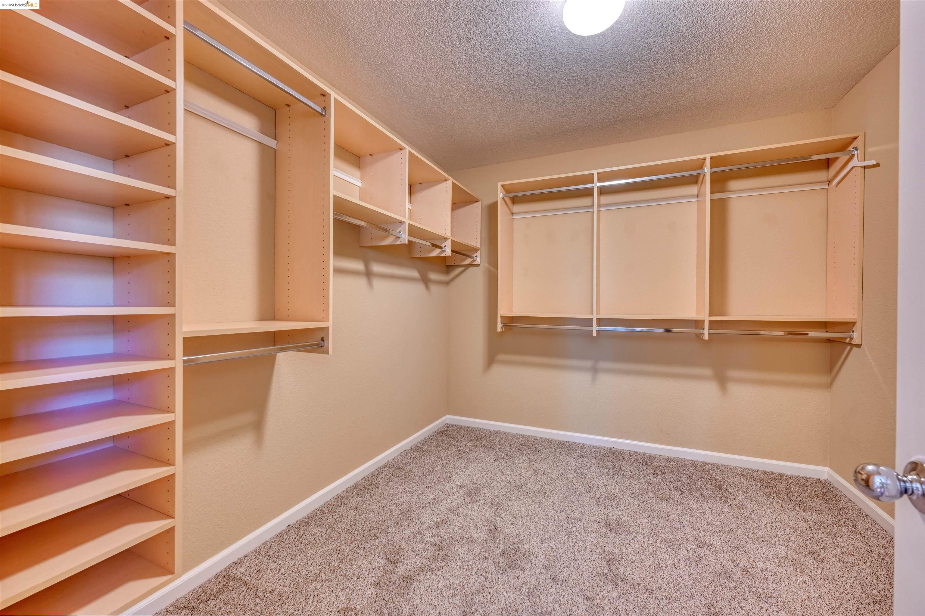 34 Vella Cir