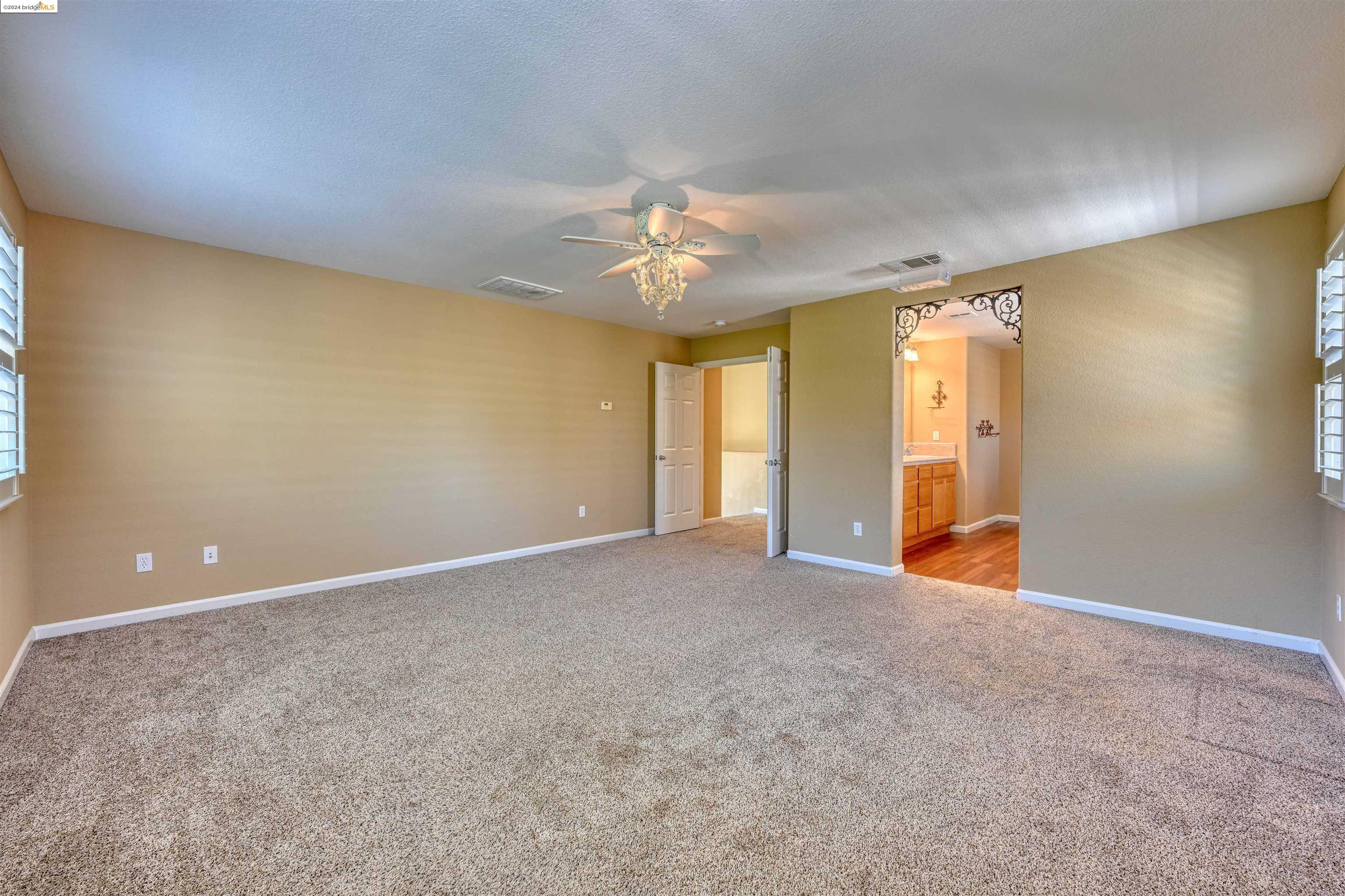 34 Vella Cir