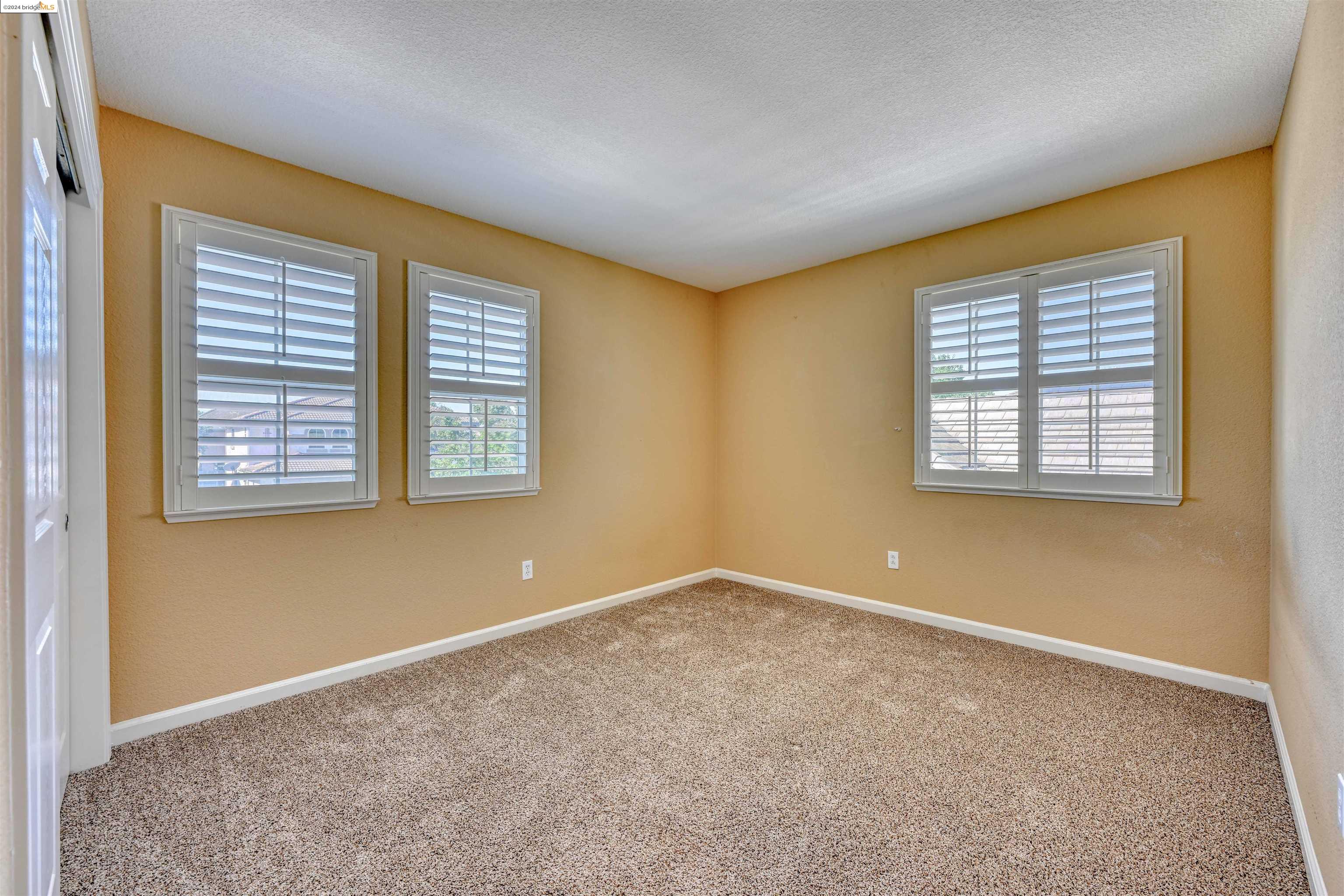 34 Vella Cir