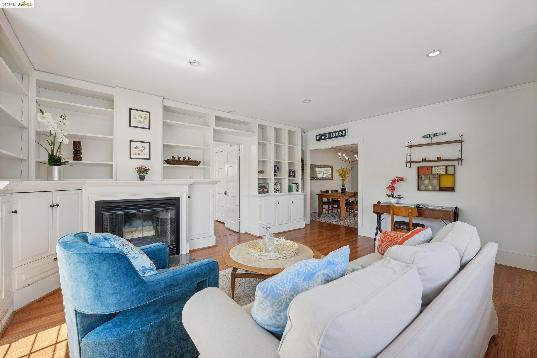 238 Beach Rd