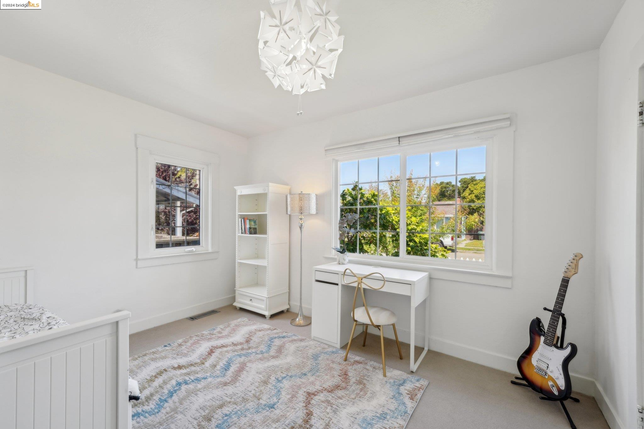 238 Beach Rd