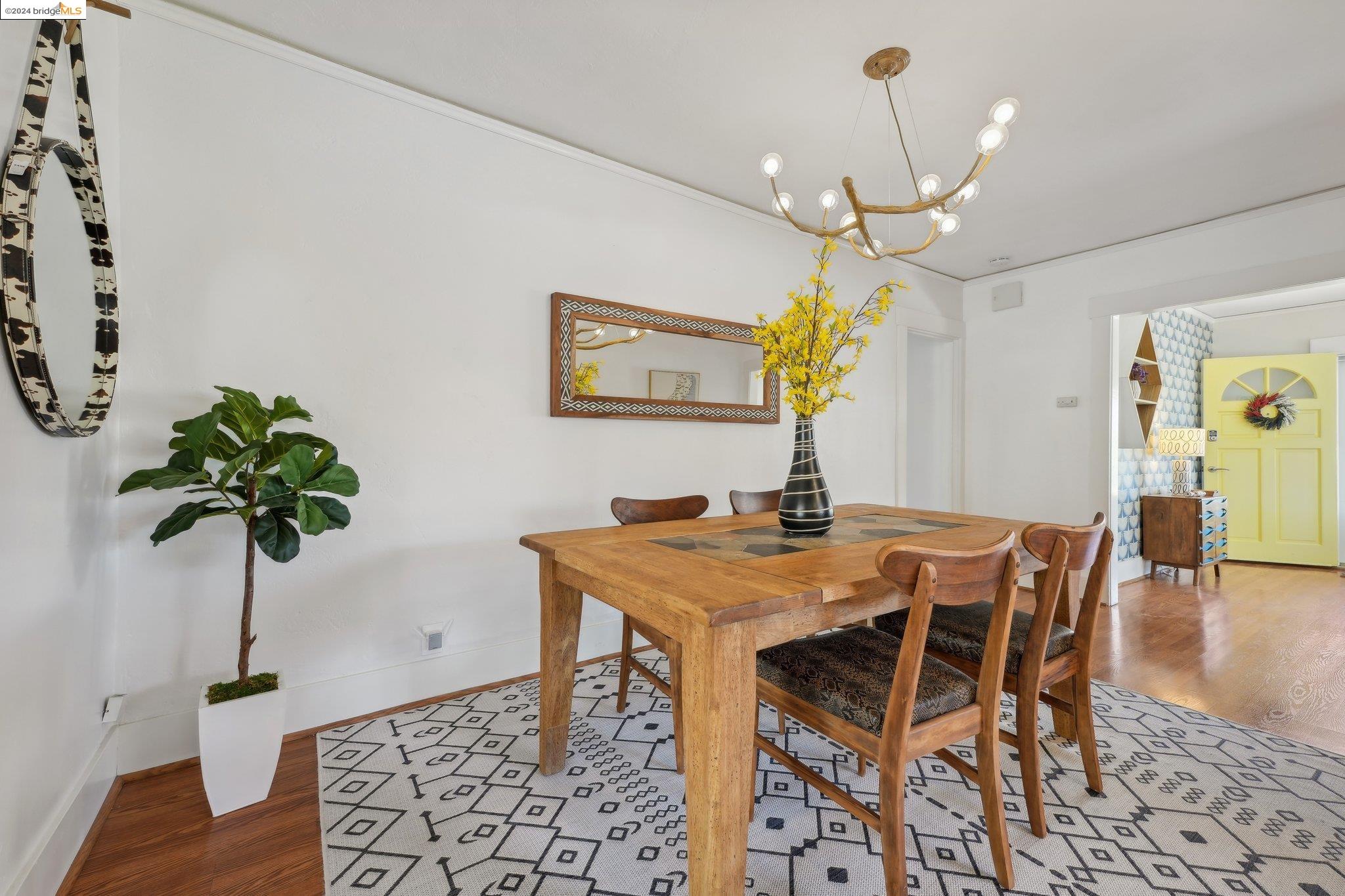 238 Beach Rd