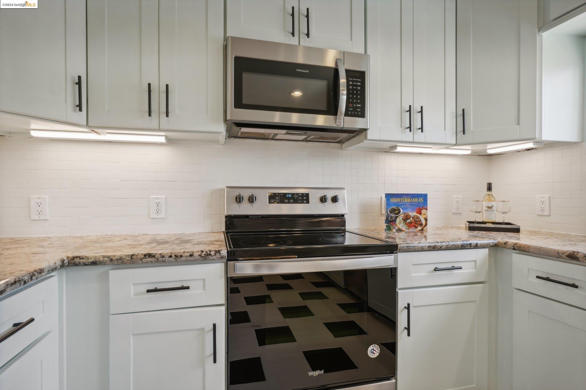 238 Beach Rd