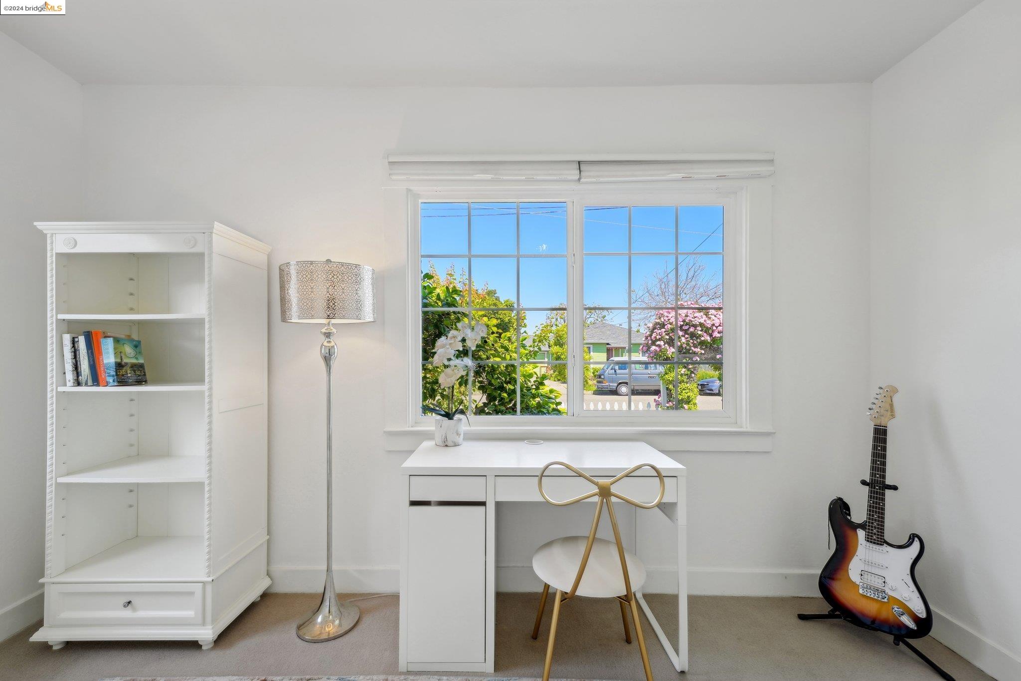 238 Beach Rd
