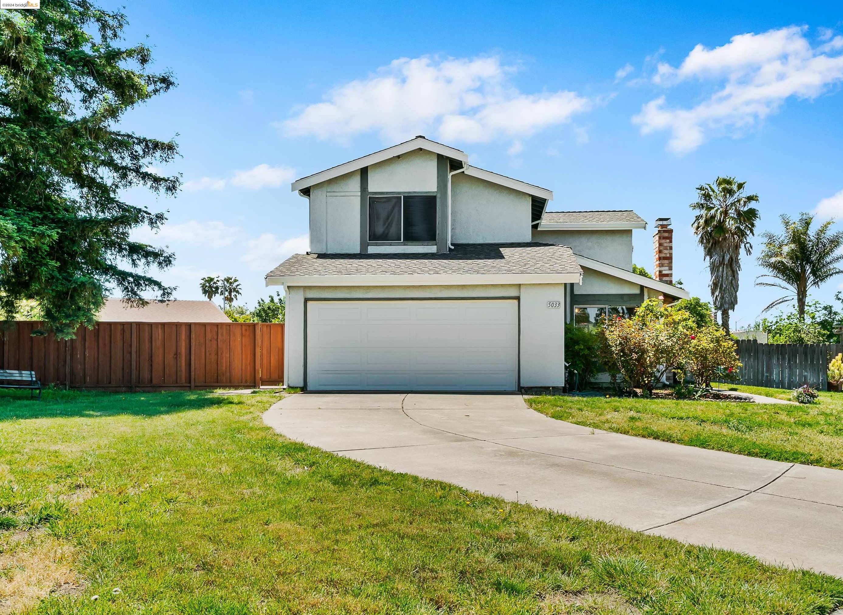 5033 Pisces Ave